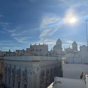 https://el-bastinazo-con-terraza-privada.hotelsincadiz.net